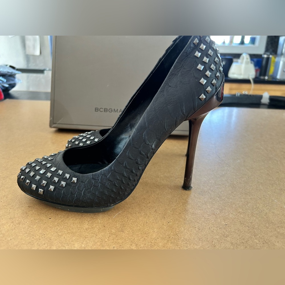 MA-PIATRA,  BLACK GLAZED PYTHON,  8.5 medium width,